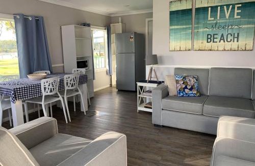 Sussex Inlet Resort | Laguna lodge Group Accommodation