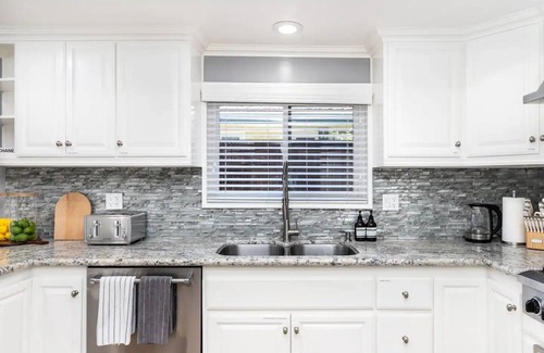Laguna Hills House | Laguna Pool Villa