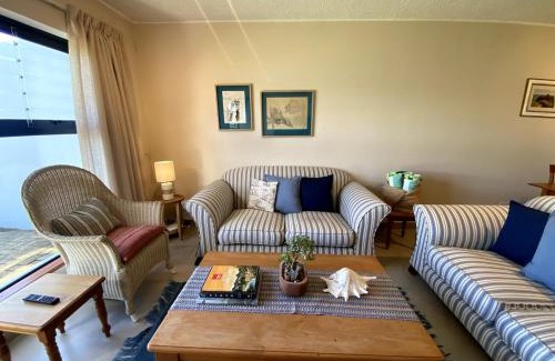 Knysna Central Apartment | Laguna Waterfront Escape