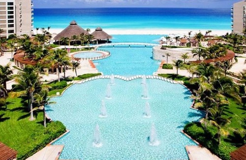 Zona Hotelera Condo | LAGUNAMAR 11/16/19 TO 11/23/19 $250 A NIGHT. BEACHFRONT