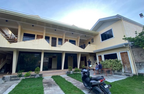 Moalboal Bed & Breakfast | Laguno Bed and Breakfast