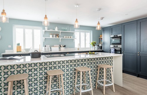 Carbis Bay House | Lahaina, family home with garden and parking