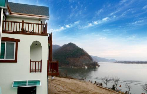 Chuncheon House | LaHoya Pension