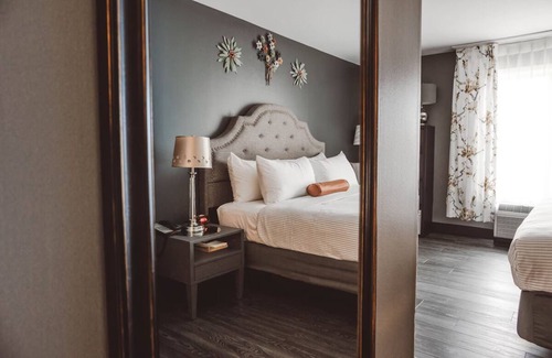 Zion Hotel | Laid-Back Comfort w/Firepits, Books, Gym & Morning Breakfast Buffet