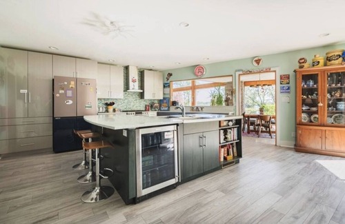 Camellia Shores House | Laid-Back Lakefront Luxury Near Bay & Beach: Welcome To Wiseacre!