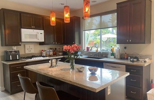 Laie House | Laie Family Escape - 2 min walk to beach
