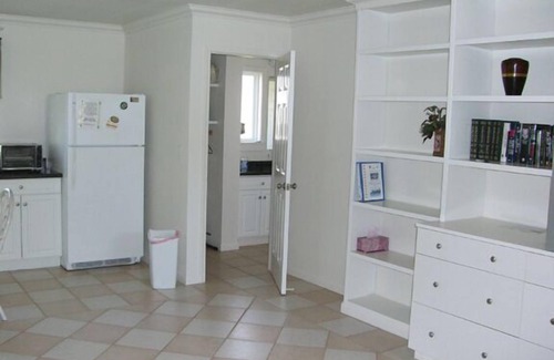 Laie House | Laie Palms/Oahu - Beachfront 3BR/2BA + Studio/1 BA Home