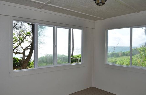 Laie House | Laie Palms/Oahu - Beachfront 3BR/2BA + Studio/1 BA Home