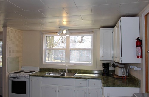 Southampton Cottage | Laird Hideaways Unit 1 - Centrally located on a quiet laneway in Southampton