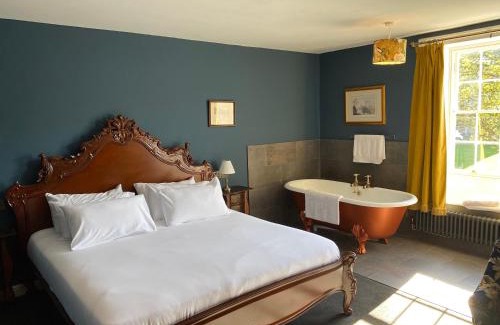 Bedlington Hotel | Lairds House