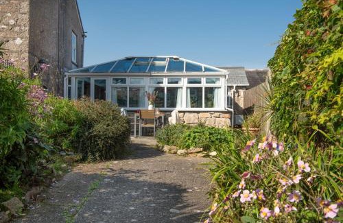 Carbis Bay House | Laity Vean Farmhouse and Hideaway