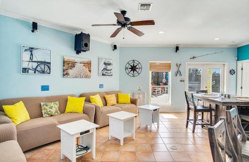 Port Aransas House | LaJuana Iguana