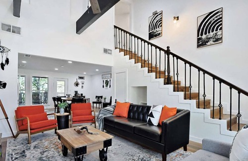 Oak Point House | Lake access 3 Bedroom in Oak Point