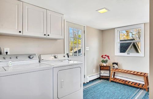 Saratoga Springs House | Lake Access 5 Minutes from Track