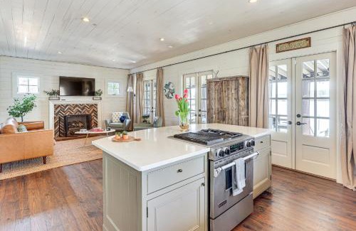 Dadeville House | Lake Access and Boat Dock Getaway in Dadeville!