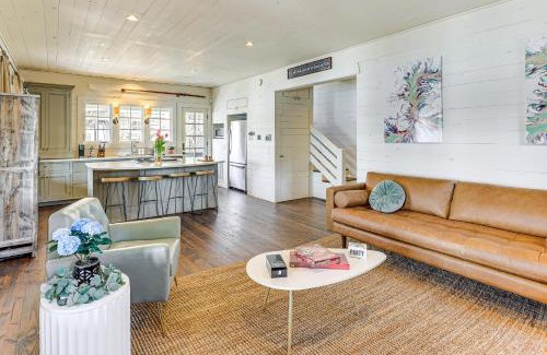 Dadeville House | Lake Access and Boat Dock Getaway in Dadeville!