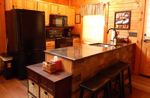 Sevierville Cabin | Lake Access "Discounted"