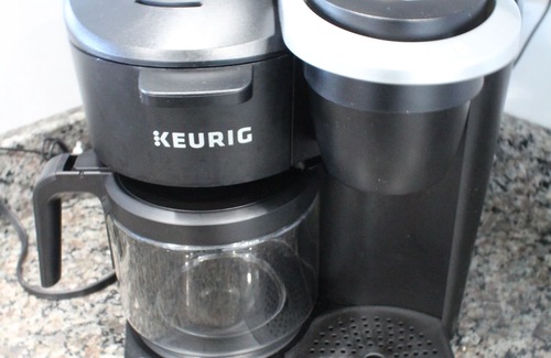 Sevierville House | Lake access in front yard with private dock!