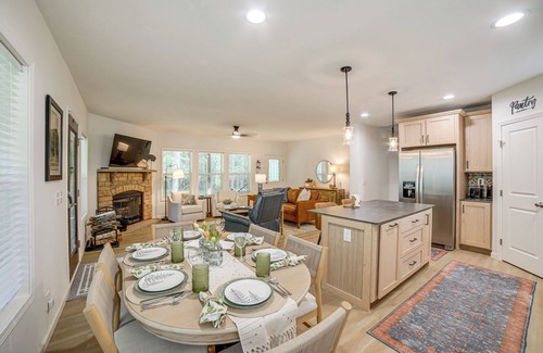 Canadian Lakes House | Lake Access, Pools & More: Family Home in Stanwood