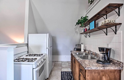 Cartersville Apartment | Lake Allatoona Area Studio w/Pool and Views!