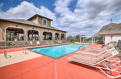 Cartersville Apartment | Lake Allatoona Area Studio w/Pool and Views!