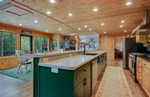 Minong House | Lake And Trails Lodge | Lake Access | Sleeps 23