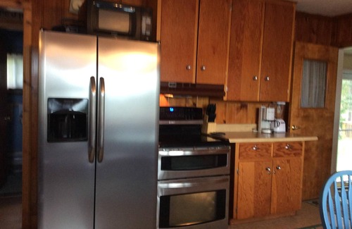 Mancelona Cottage | Lake And Trails Lodge