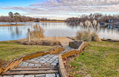 Mineral House | Lake Anna Cabana