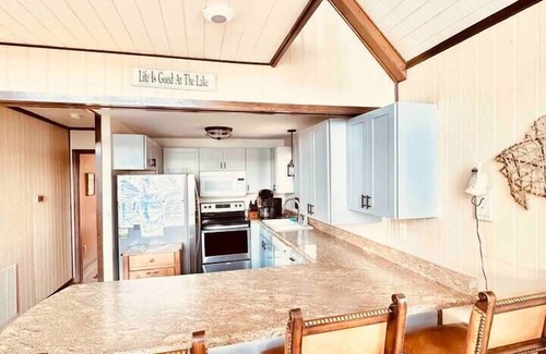 Morgan II Cabin | Lake Anna Retreat