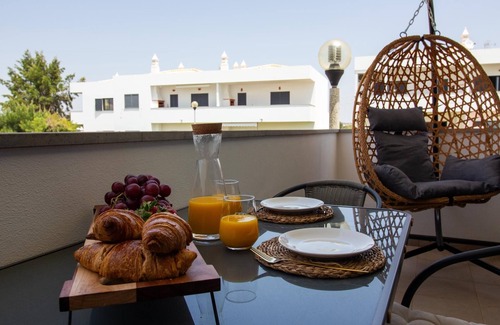 Silves Apartment | Lake Apartment | Pool and Sea View & Tennis Court & BBQ