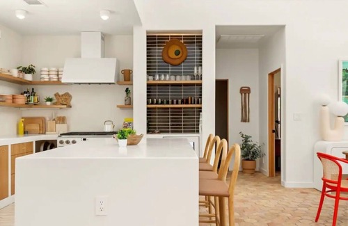 Illakee House | Lake Austin Luxury/200ft Private Waterfront on 2 Acres/2 Docks/Sleeps 4