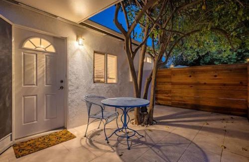 Lake Balboa House | Lake Balboa Hideaway