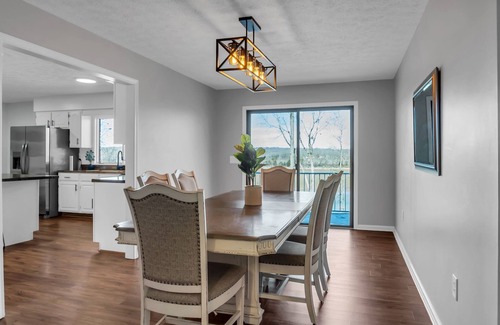 Cadiz House | Lake Barkley Retreat – Newly Renovated 5BR Getaway