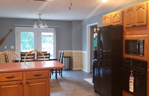 Cadiz House | LAKE BARKLEY RETREAT - Pets ok, Lake access nearby
