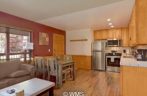 Tahoe Vista Condo | Lake/Beach Front Resort - Pool, Hot Tub, BBQ #16