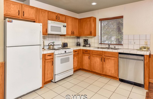 Tahoe Vista Condo | Lake/Beach Front Resort - Pool, Hot Tub, BBQ #23