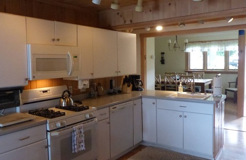 Crystal Beach House | Lake Bomoseen cozy 4 season Lakefront Home