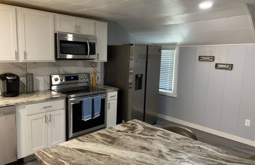 West Irondequoit House | Lake breeze - Blissful Lakeshore hideaway w/private beach access-great sunsets