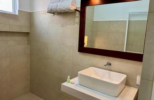 Anuradhapura House | Lake Breeze Villa