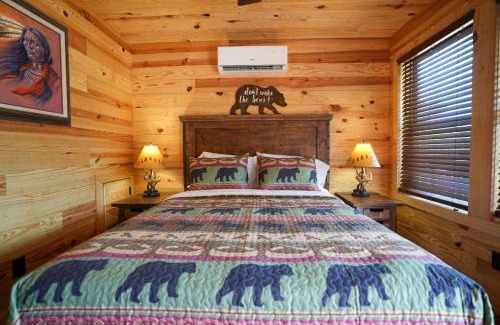 Bridgeport House | Lake Bridgeport - Spacious Cabin Hot Tub FirePit