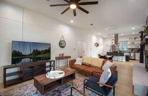 Burnet House | Lake Buchanan Retreat W/hot-tub