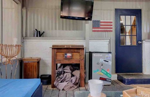 Pottsboro House | Lake Bungalow-Pet friendly- Highport Marina