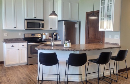 Alexandria House | Lake Carlos Bay Townhome