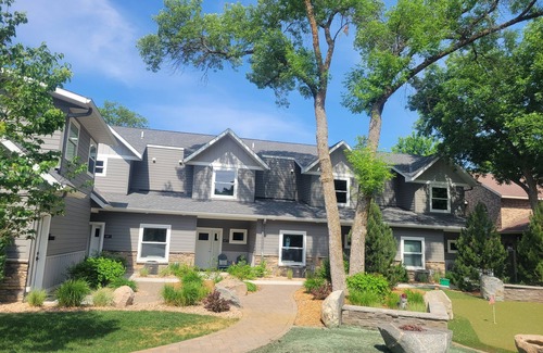 Alexandria House | Lake Carlos Bay Townhome
