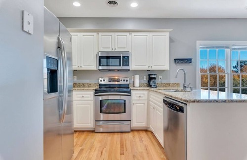 Lake Carolina Condo | Lake Carolina Harborside Executive Condo 3BD 2.5BA
