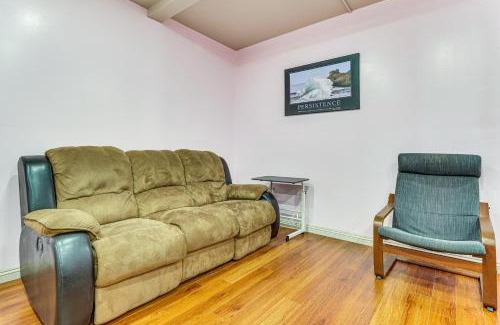 Castro Valley Apartment | Lake Chabot Getaway about 3 Mi to Water!