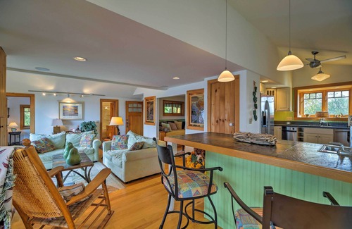 North Hero Cottage | Lake Champlain Cottage w/Private Deck & Fire Pit!