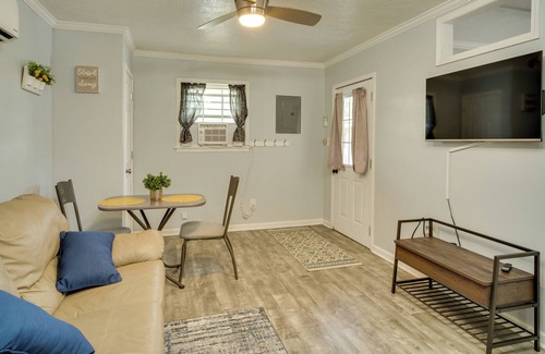 Lake Charles Cottage | Lake Charles Vacation Rental ~ 3 Mi to Downtown