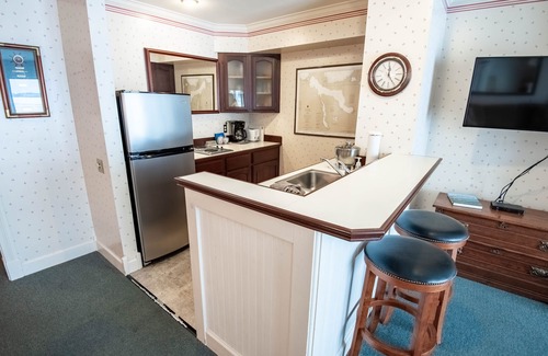Boyne City Condo | Lake Charlevoix at Your Door | Ground-Level Balcony Escape | Private Beach