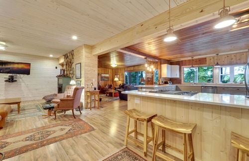 East Jordan House | Lake Charlevoix on the South Arm | Fire-pit | Private Dock | Secluded Getaway